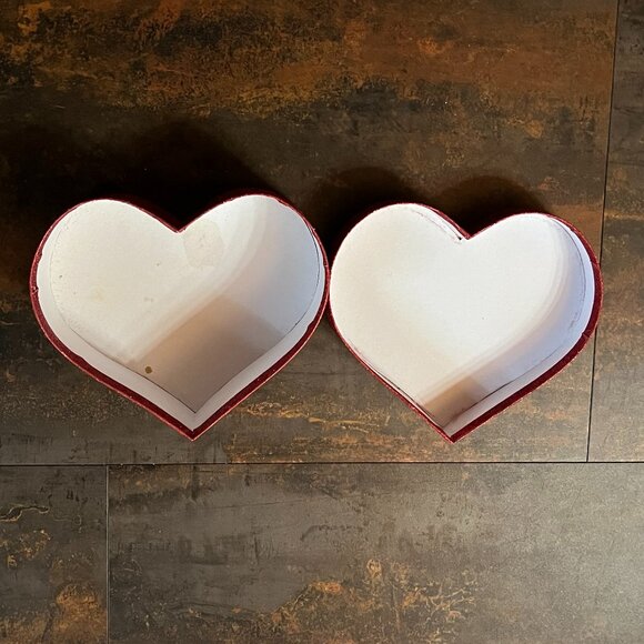 Vtg. LUSH Red Sparkle "True Love" Empty Gift Box: Reuse/Display/Collect, Box #1 - Picture 3 of 5